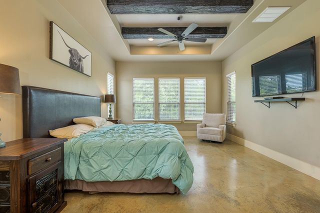 212 Golden Eagle WAY, Liberty Hill, TX 78642
