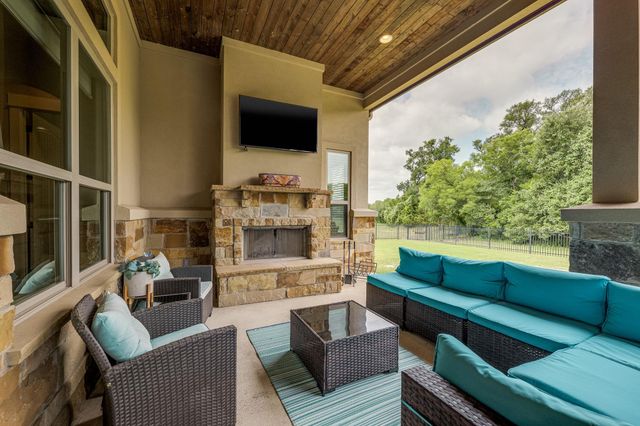 212 Golden Eagle WAY, Liberty Hill, TX 78642