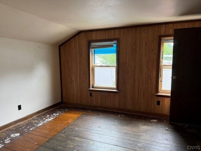 60 East 7th Street, Oswego, NY 13126