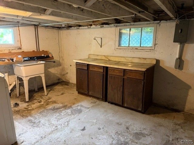 60 East 7th Street, Oswego, NY 13126