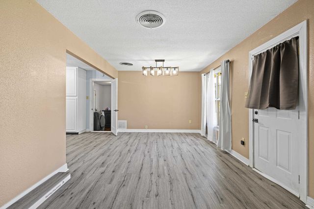 3504 Eastmoor Dr, Marshall, TX 75670