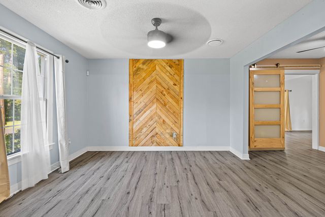 3504 Eastmoor Dr, Marshall, TX 75670