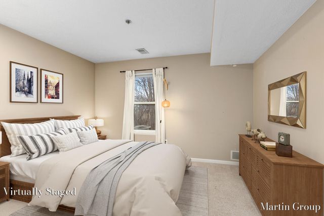 3101 Poplar Creek Drive Se 103, City Of Kentwood, MI 49512