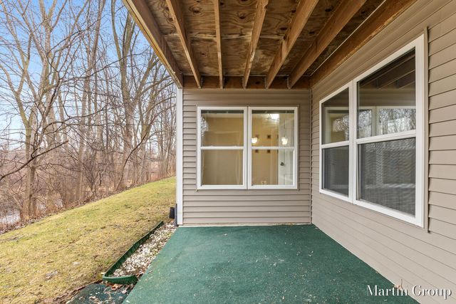 3101 Poplar Creek Drive Se 103, City Of Kentwood, MI 49512