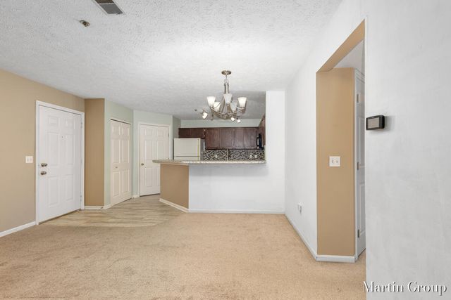 3101 Poplar Creek Drive Se 103, City Of Kentwood, MI 49512