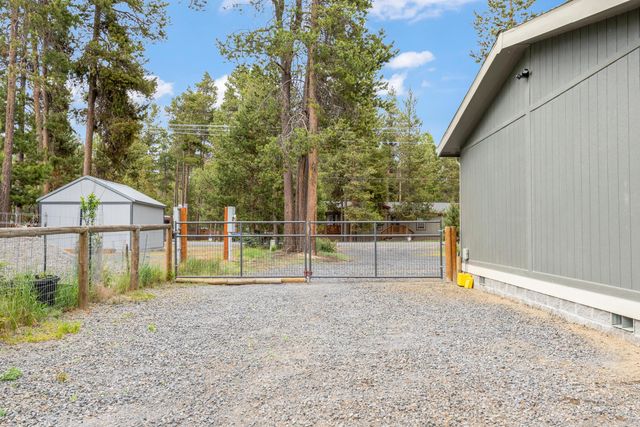 55823 Snow Goose Road, Bend, OR 97707