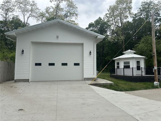 1404 Silver Mine Drive, Eau Claire, WI 54703