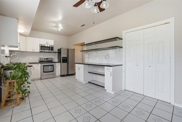 5406 NW Wilfred Dr, Lawton, OK 73505