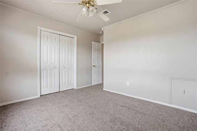 5406 NW Wilfred Dr, Lawton, OK 73505