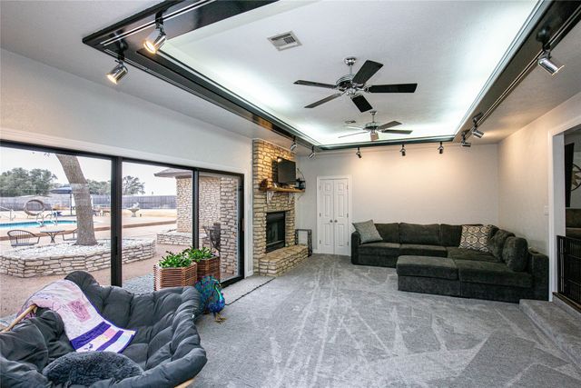 735 Willow Grove Road, Woodway, TX 76712