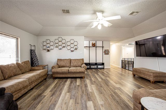 735 Willow Grove Road, Woodway, TX 76712