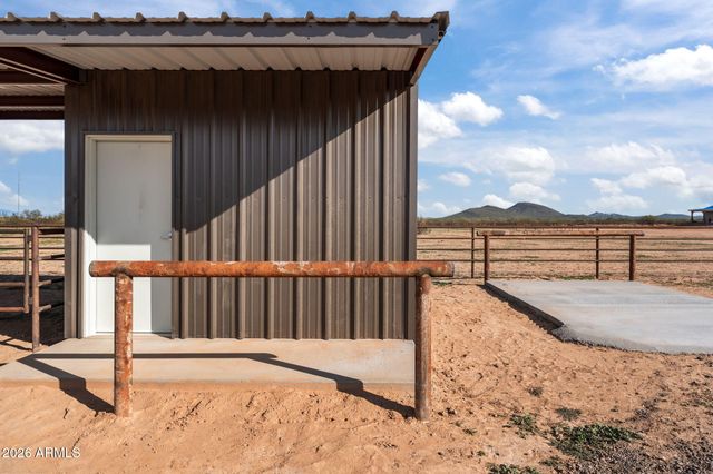 47562 W Ray Street, Aguila, AZ 85320