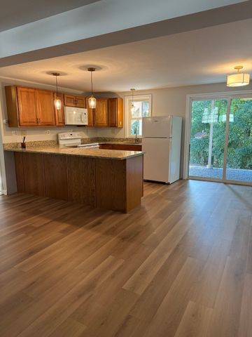 22 Admiral Rickover Rd., Plymouth, MA 02360