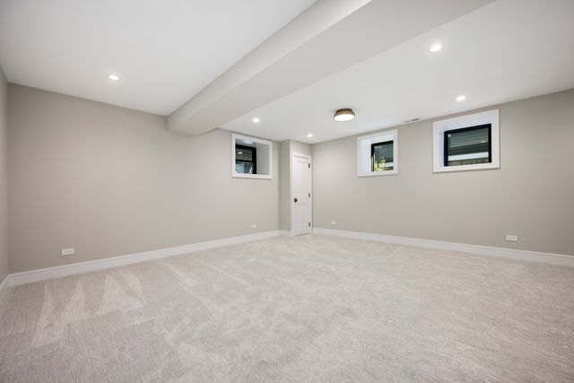 2512 N Kimball Avenue, Chicago, IL 60647