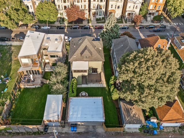 2512 N Kimball Avenue, Chicago, IL 60647