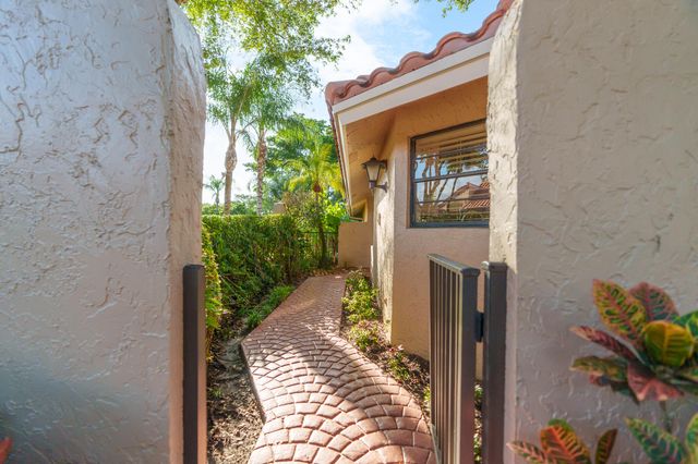 22545 Meridiana Drive, Boca Raton, FL 33433