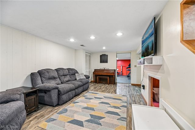 15111 Mount Eaton Road, Rittman, OH 44270