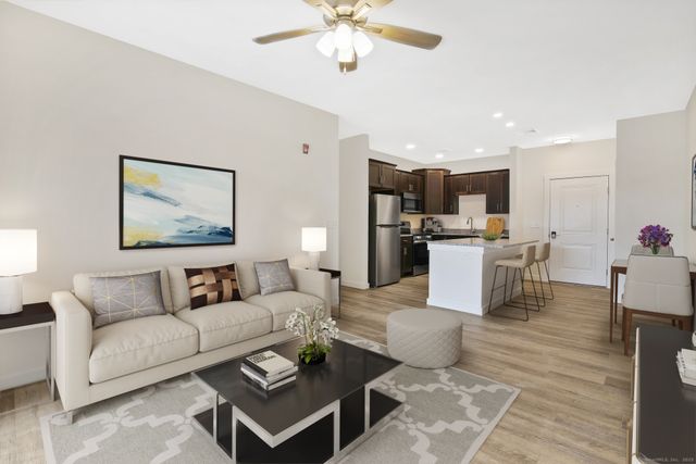 280 Salmon Brook Street 4213A, Granby, CT 06035