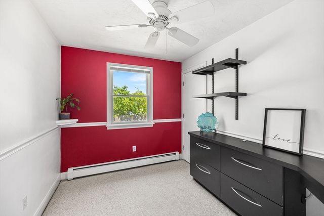 71 Cains Hill Dr, Taunton, MA 02718
