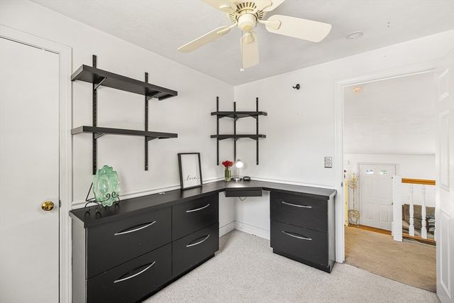 71 Cains Hill Dr, Taunton, MA 02718