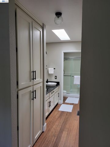 665 Palomino Dr D, Pleasanton, CA 94566