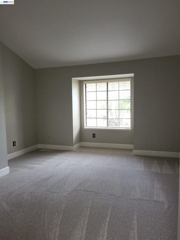 665 Palomino Dr D, Pleasanton, CA 94566
