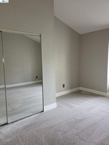 665 Palomino Dr D, Pleasanton, CA 94566