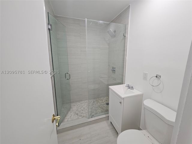 700 NE 7th St, Pompano Beach, FL 33060