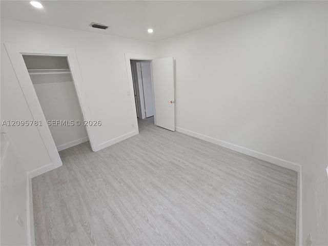 700 NE 7th St, Pompano Beach, FL 33060