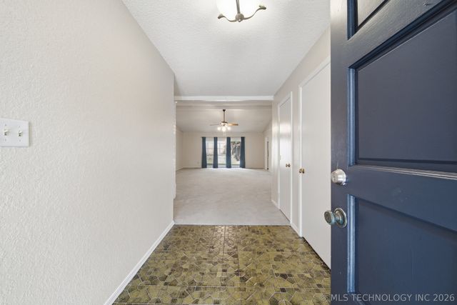 3833 E 82nd Place, Tulsa, OK 74137