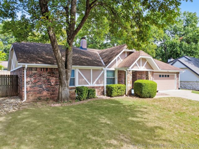 3833 E 82nd Place, Tulsa, OK 74137