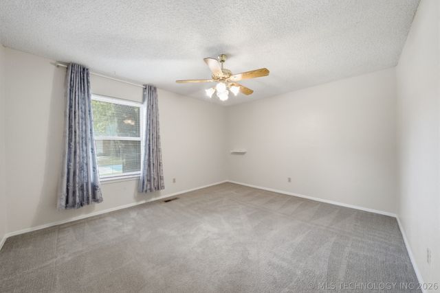3833 E 82nd Place, Tulsa, OK 74137