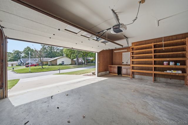 3833 E 82nd Place, Tulsa, OK 74137