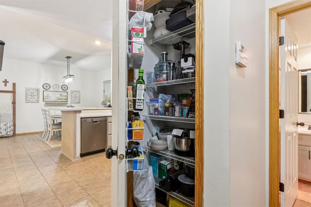 5466 Longview Court 2, Johnston, IA 50131