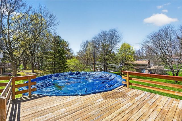 5 Chesham Way, Perinton, NY 14450