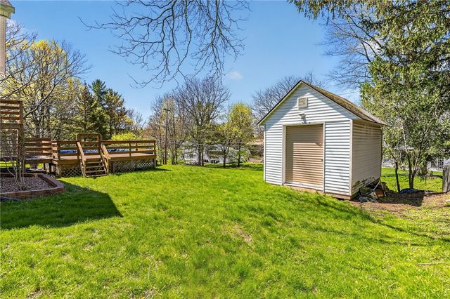 5 Chesham Way, Perinton, NY 14450