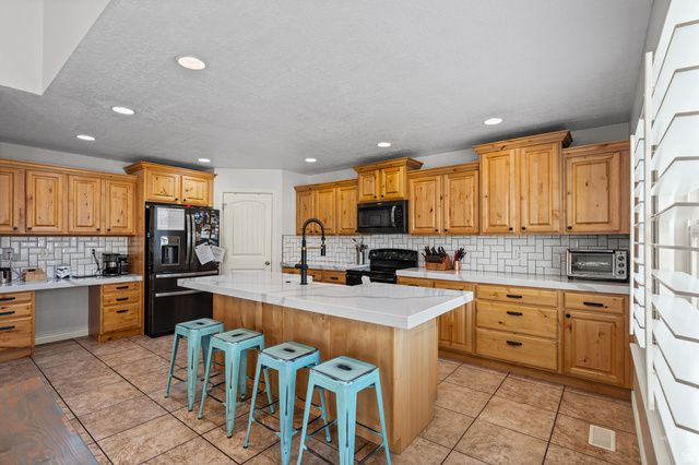 483 W ROLLING SAGE WAY, Saratoga Springs, UT 84045