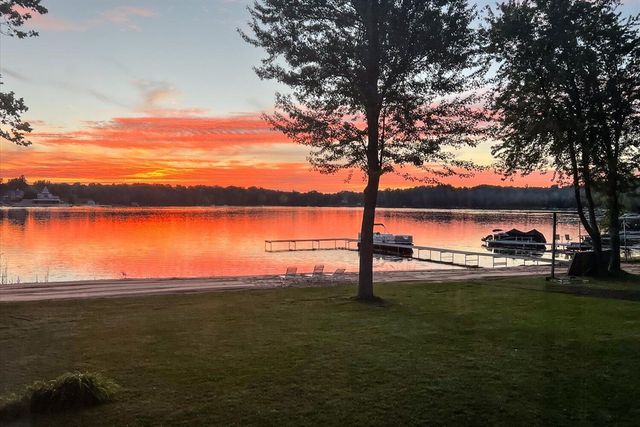 13754 45th Street, Bloomingdale, MI 49026