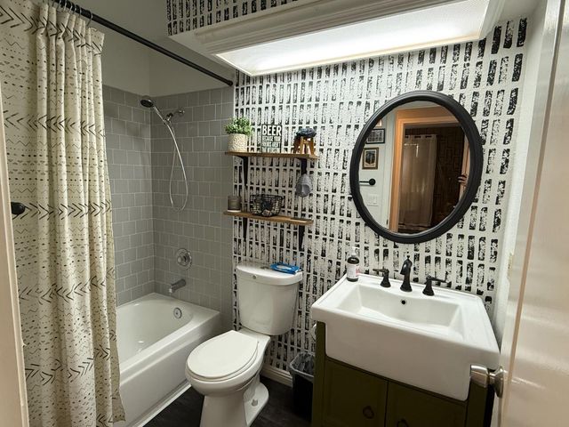 1010 Neal St, Los Banos, CA 93635