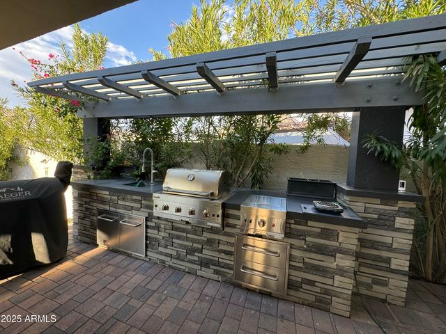 4416 W Chama Drive, Glendale, AZ 85310