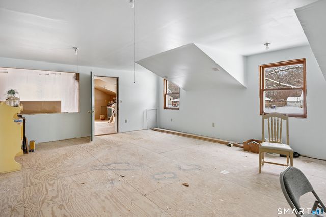 962 Shuttle Meadow Road, Southington, CT 06489