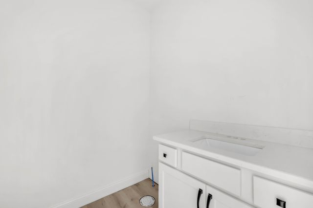 155 Cottage Ln, Clarksville, TN 37043