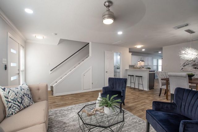 1422 Ruthven Street, Houston, TX 77019