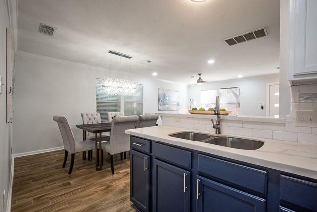 1422 Ruthven Street, Houston, TX 77019