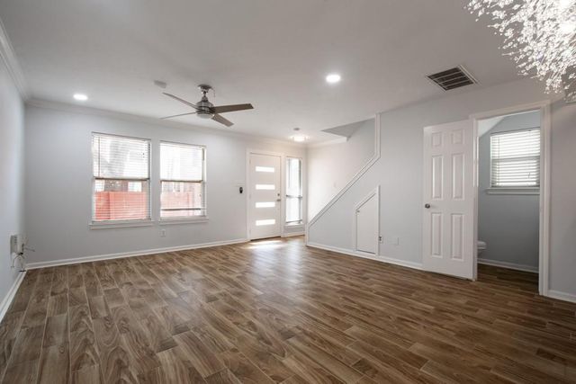 1422 Ruthven Street, Houston, TX 77019