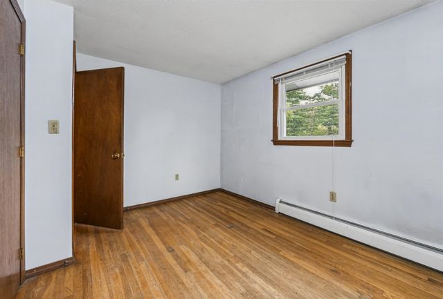 91 Conant Road, Nashua, NH 03062