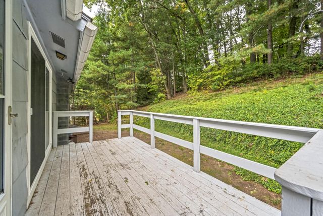 91 Conant Road, Nashua, NH 03062