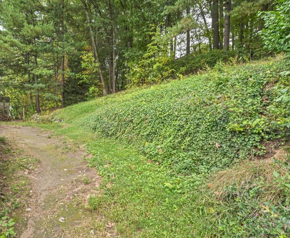 91 Conant Road, Nashua, NH 03062