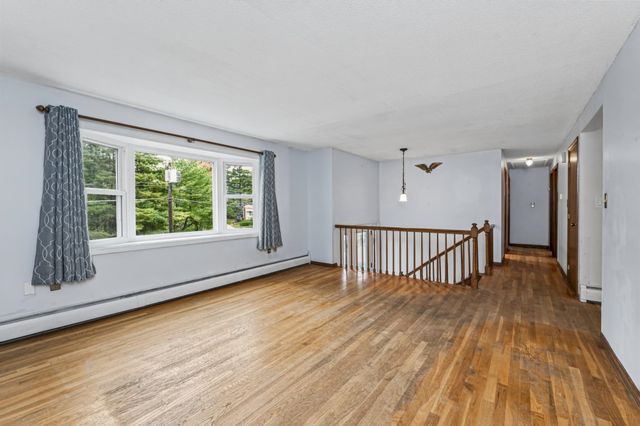 91 Conant Road, Nashua, NH 03062