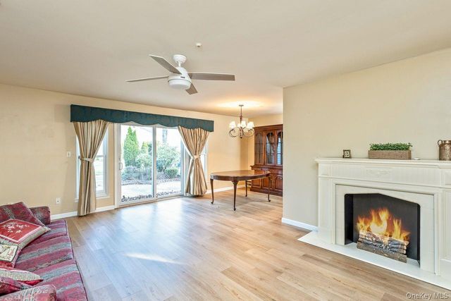 705 Cabot Court W, Saint James, NY 11780